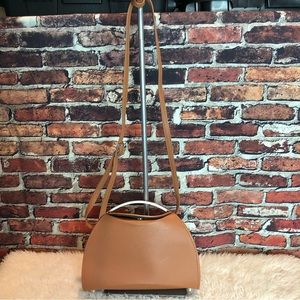 B Cover Modern Camel Leather Crossbody Bag